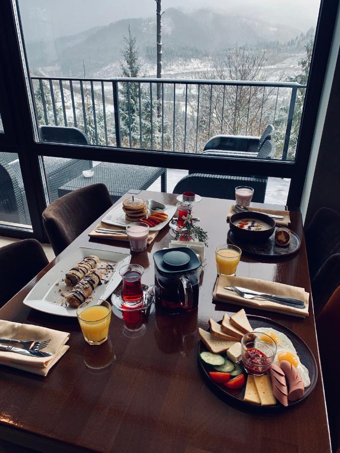Hotel Карпатський Затишок Slavske Esterno foto