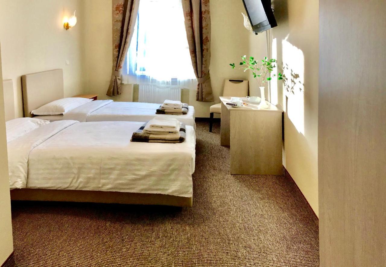 Hotel Карпатський Затишок Slavske Esterno foto