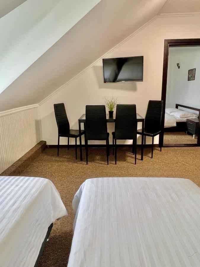 Hotel Карпатський Затишок Slavske Esterno foto