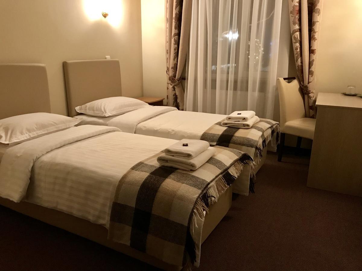 Hotel Карпатський Затишок Slavske Esterno foto