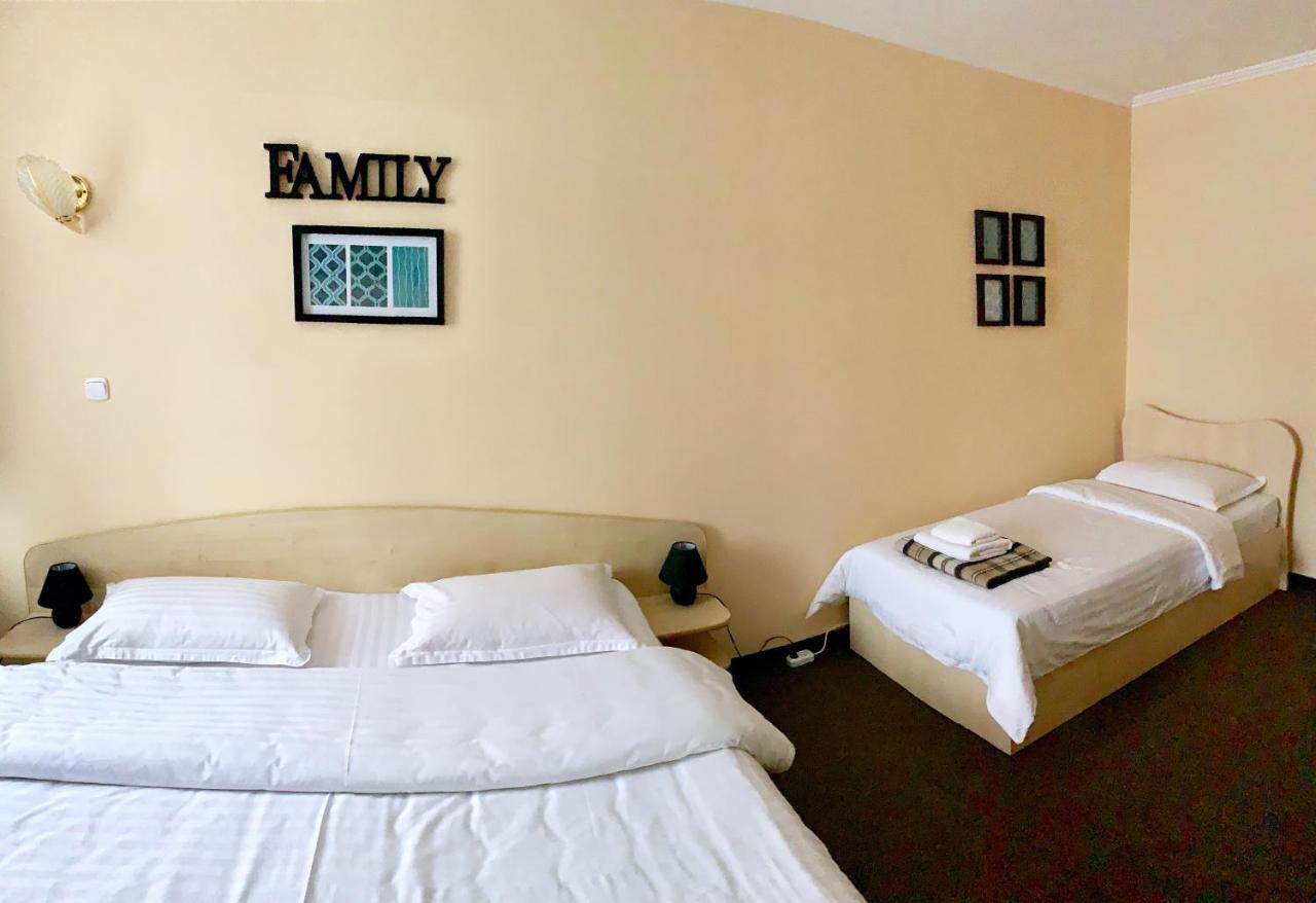 Hotel Карпатський Затишок Slavske Esterno foto