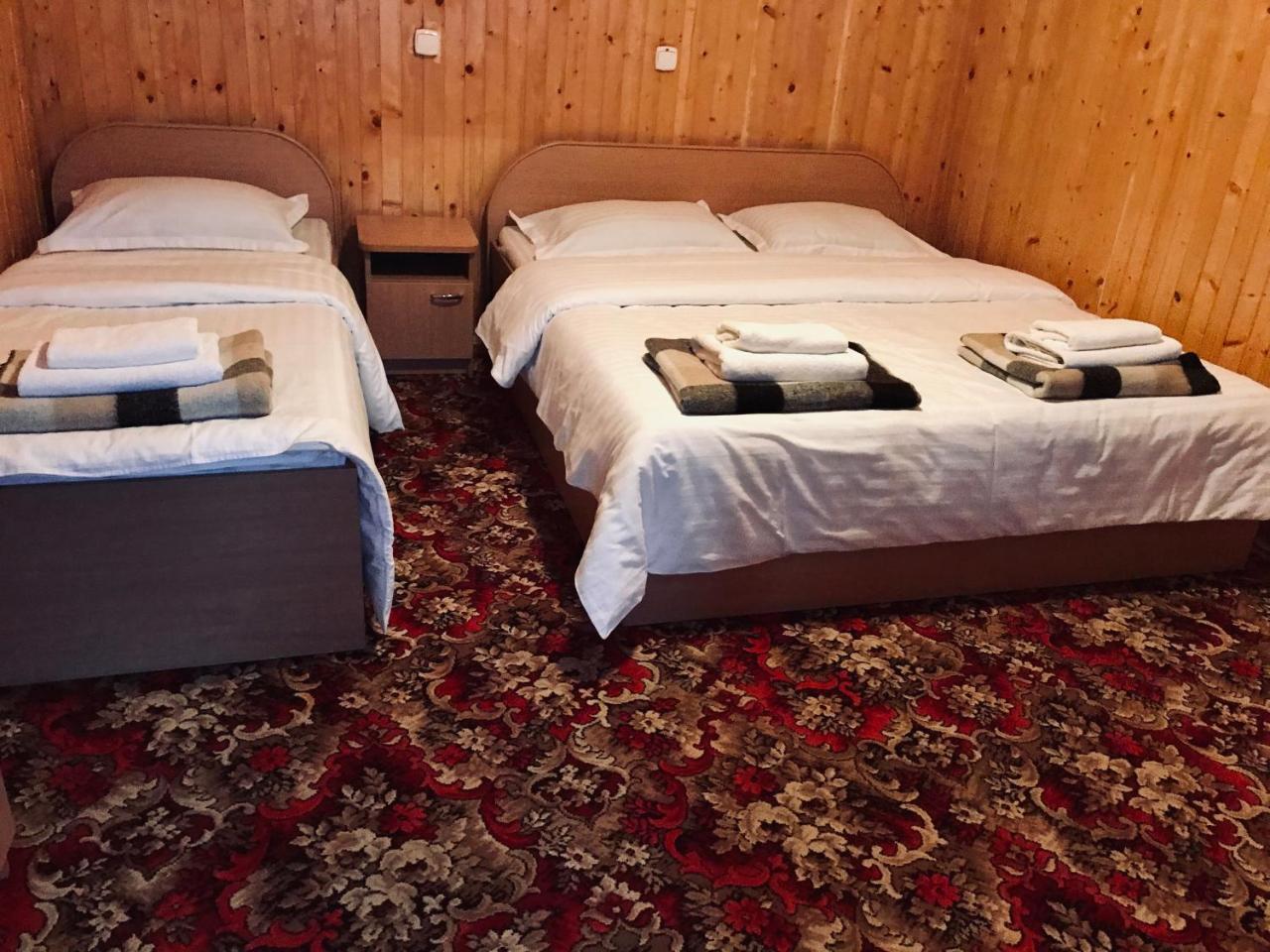 Hotel Карпатський Затишок Slavske Esterno foto